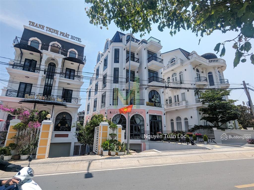 Cần bán villa gần 500m2 ba mặt tiền chính tô hiến thành, đà lạt, siêu view nhìn thành phố.