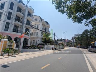 Cần bán villa gần 500m2 ba mặt tiền chính tô hiến thành, đà lạt, siêu view nhìn thành phố.