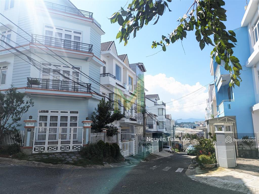Bán gấp nhà 100m2 hai mặt tiền trần anh tông, phường 8, đà lạt, chỉ 8.5 tỷ rẻ hơn thị trường