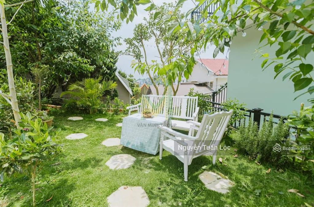 Bán gấp villa sân vườn gần 1000m2 tại trung tâm đà lạt, giá chỉ 24.5 tỷ tốt nhất thị trường