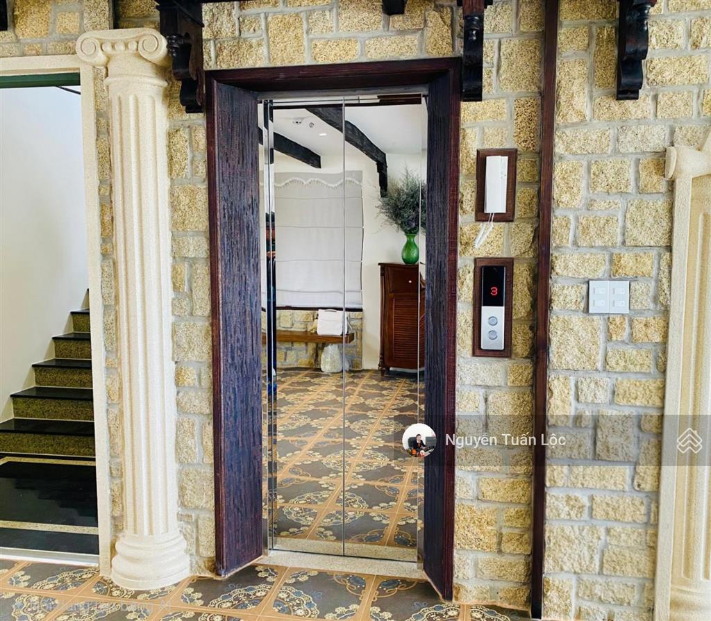 Chính chủ mở bán siêu phẩm tổ hợp 4 căn villa gần 3000m2 mặt tiền đường nam hồ, đà lạt