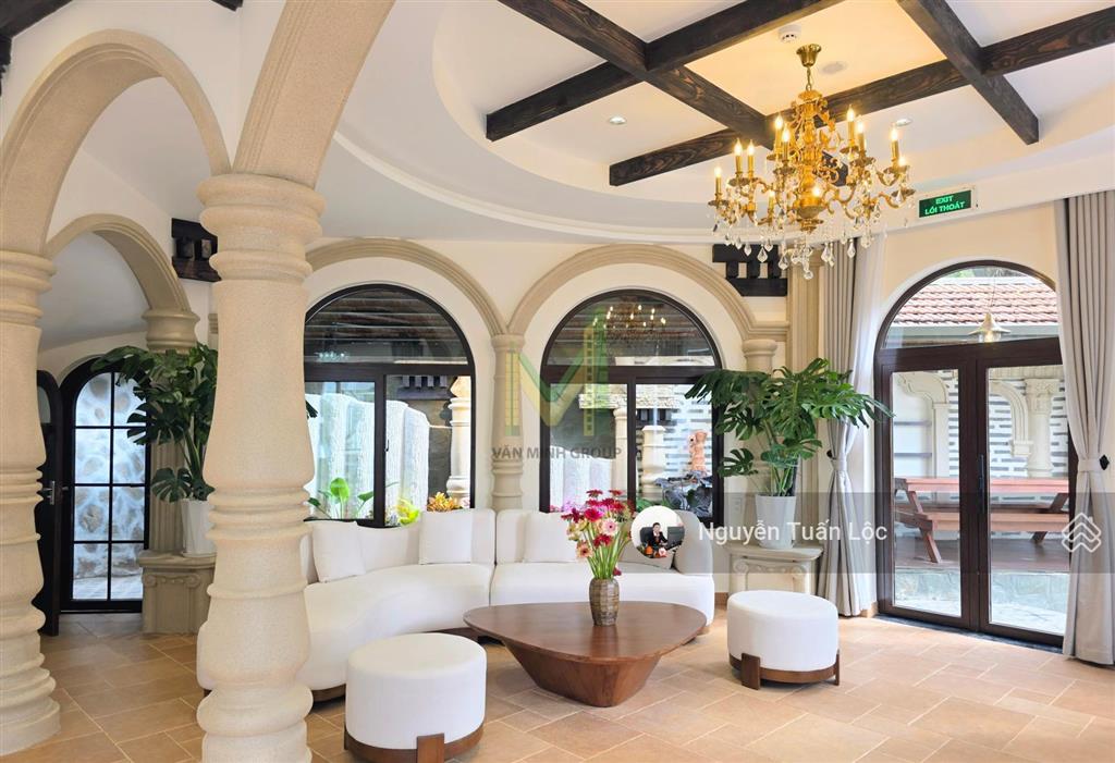 Chính chủ cần bán villa sân vườn kiểu pháp tại khu biệt thự an sơn, đà lạt, có hồ cá koi, thang máy