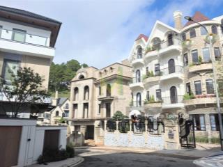 Chính chủ cần bán villa sân vườn kiểu pháp tại khu biệt thự an sơn, đà lạt, có hồ cá koi, thang máy