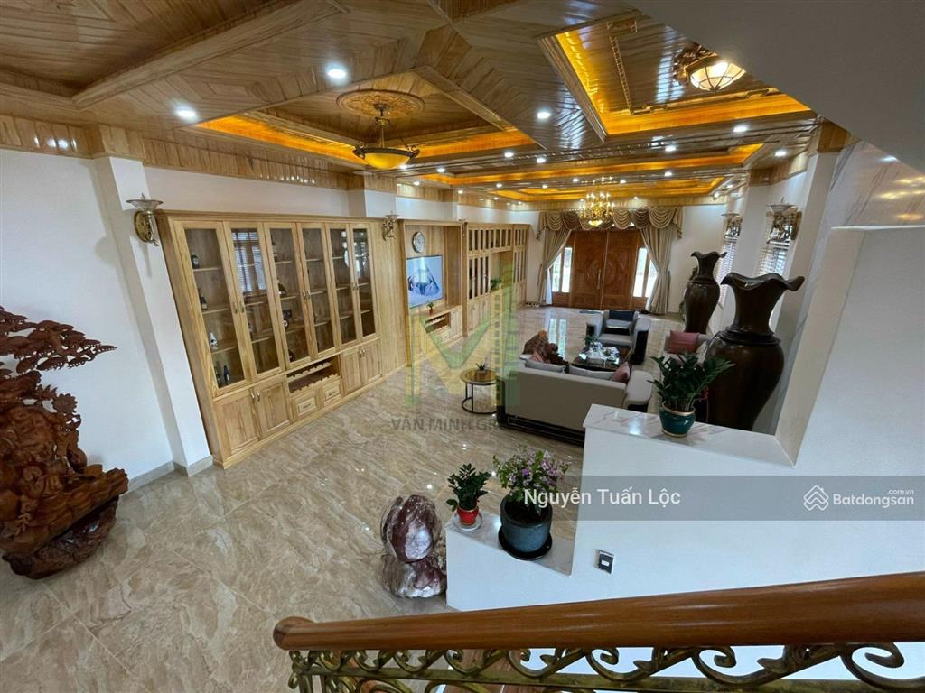 Bán villa sang trọng vừa mới xây dựng, có thang máy tại khu an sơn, phường 4, đà lạt