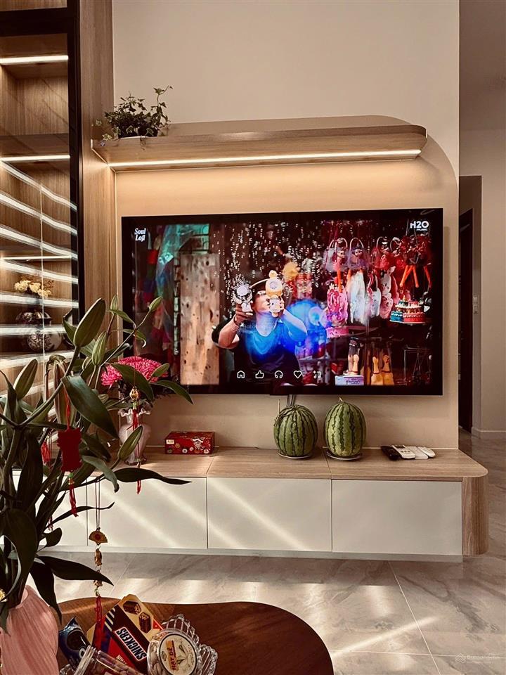 Cần bán căn hộ harmona 2pn view đông nam giá 4.3 tỷ  0938 694 ***