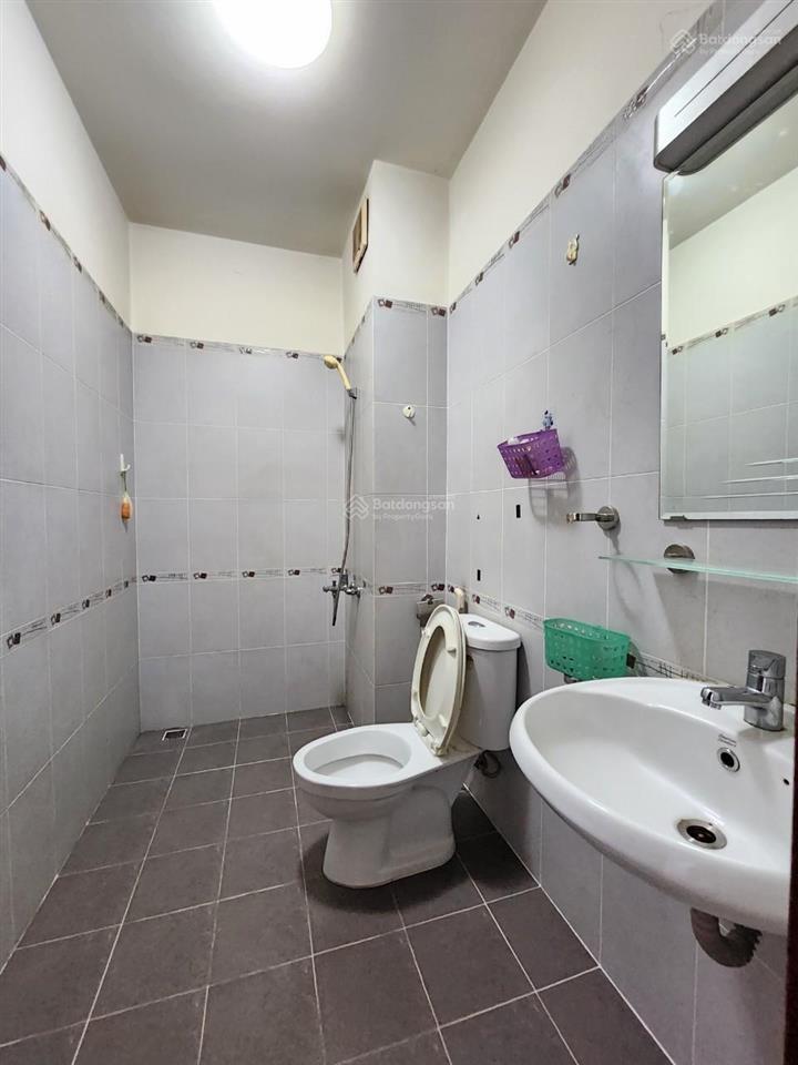 Cho thuê phòng đầy đủ nội thất tại đường phú thuận, quận 7, giá 3,9 triệu/th