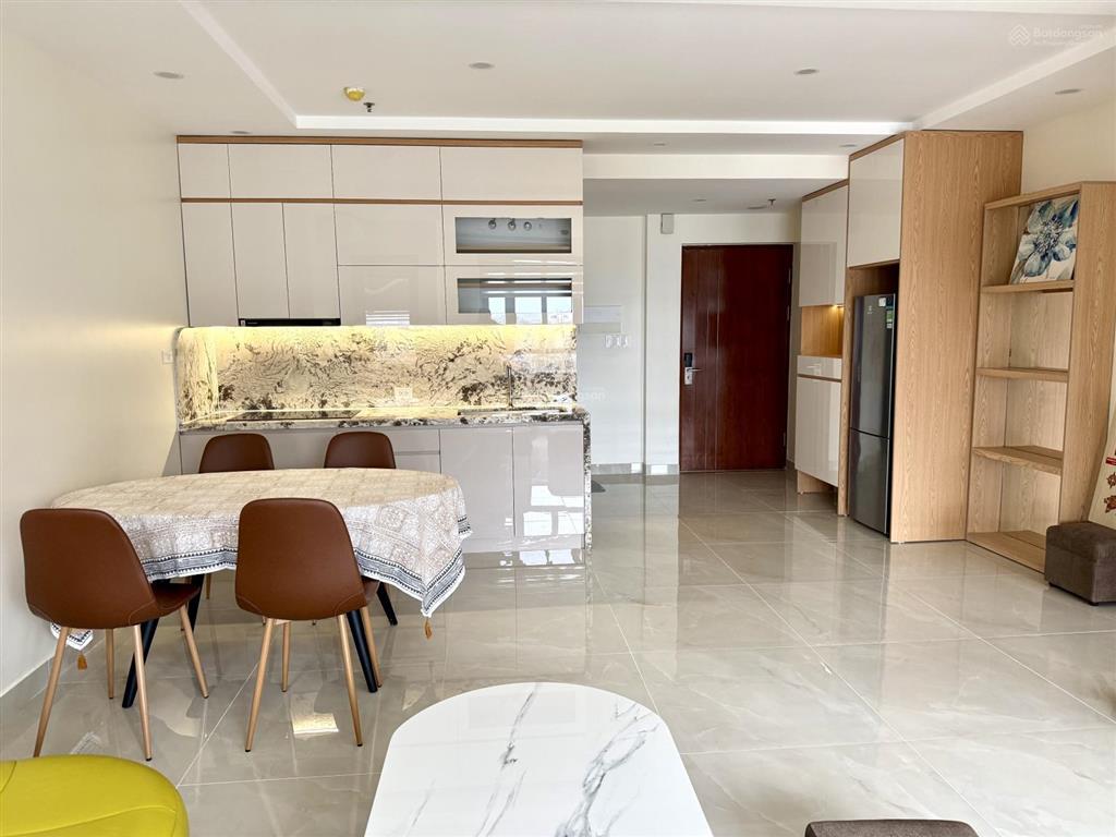 Bán căn hộ đã cải tạo, thiết kế đẹp tại 26 liễu giai, 10,8 tỷ, 70m2, nhiều tiện ích