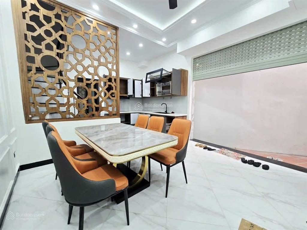 Chính chủ cần bán gấp 30m2 x 5 tầng ngõ 67 văn cao giá 7.58 tỷ. cực gấp trong tuần! siêu hiếm!