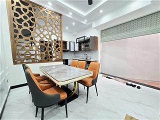 Chính chủ cần bán gấp 30m2 x 5 tầng ngõ 67 văn cao giá 7.58 tỷ. cực gấp trong tuần! siêu hiếm!