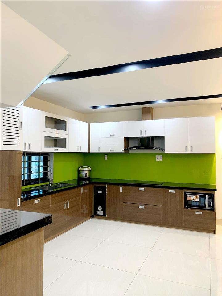 Cho thuê nhà đẹp, giá tốt mặt tiền khu sơn