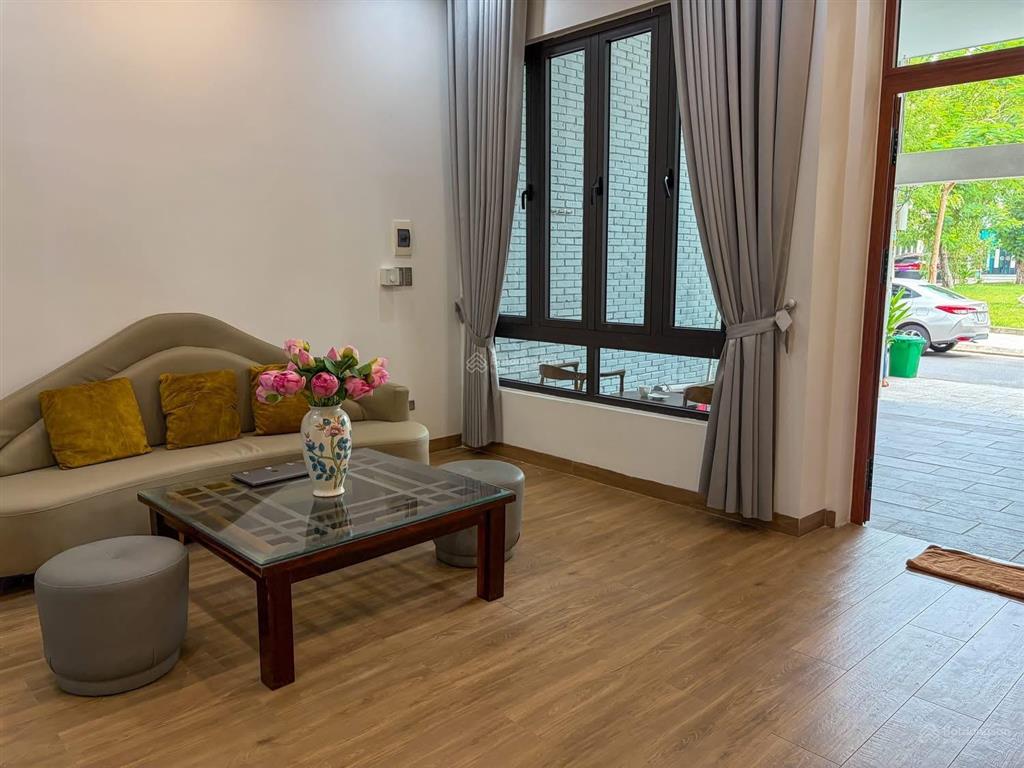 Cho thuê nhà mới đẹp tại nam việt á