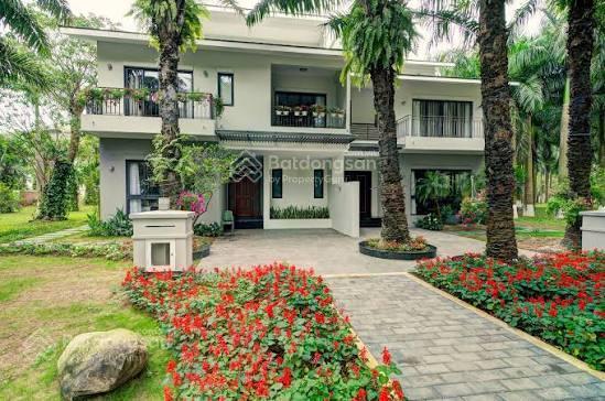 Bán biệt thự marina  ecopark, giá siêu hời 37 tỷ vnd, 210m2, 4pn, 3wc, hướng đông bắc
