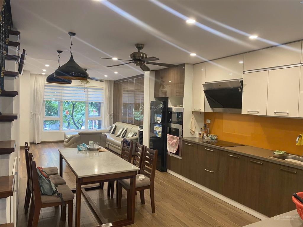 Nhà phố thuỷ nguyên a giá 24 tỷ | nội thất cao cấp | đường rộng 40m | gần westbay | dòng tiền 30tr