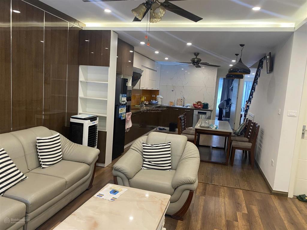 Nhà phố thuỷ nguyên a giá 24 tỷ | nội thất cao cấp | đường rộng 40m | gần westbay | dòng tiền 30tr