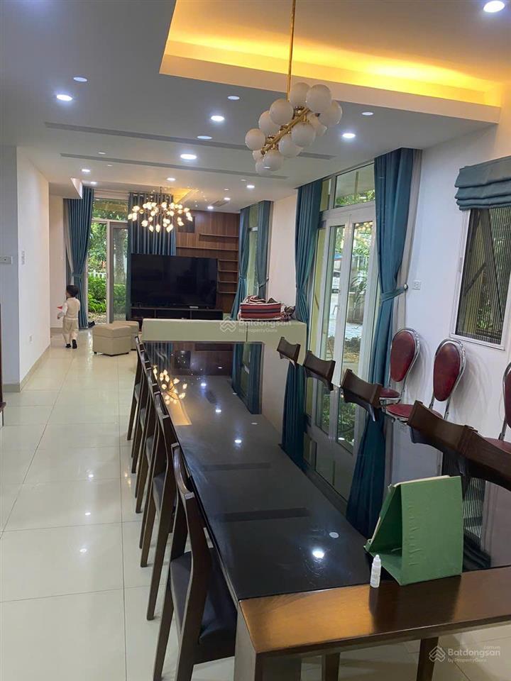 Hàng hiếm ecopark song lập 190m2 full nội thất giá tốt chỉ 155tr/m2