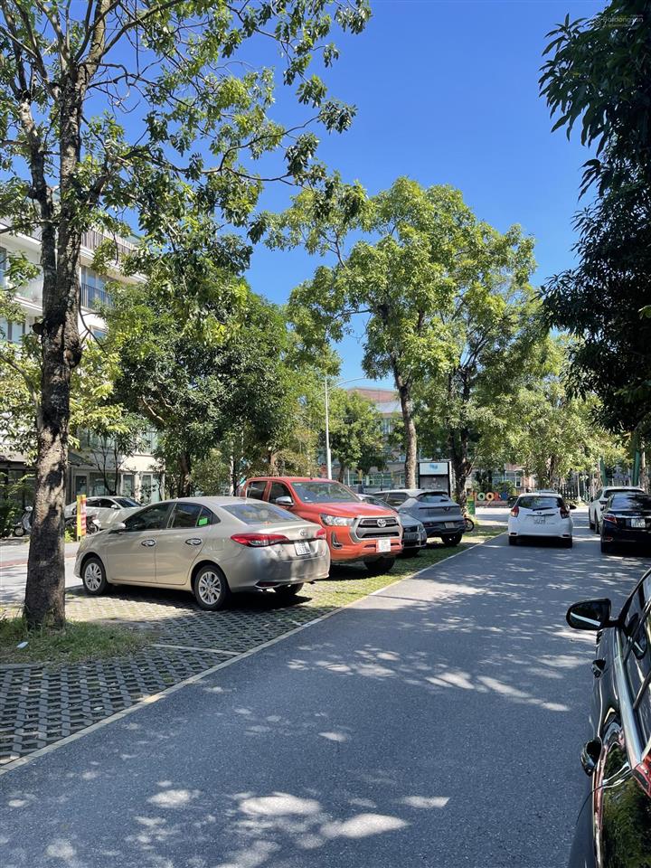 Bán căn góc nhà phố thuỷ nguyên | vị trí trung tâm ecopark | mặt tiền 10m | giá bán chỉ 46 tỷ