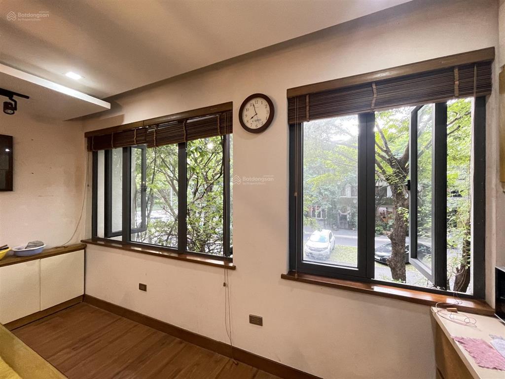 Hàng hiếm | nhà phố xẻ khe 135m | 2 mặt tiền | nở hậu 7,5m | sở hữu view công viên phía sau