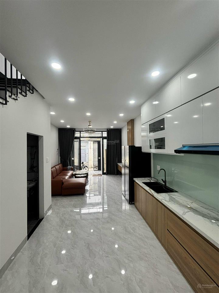 Nhà hẻm cắt kiếng đường 2/4 , dt  45m2 đẹp , giá 3 tỷ 4