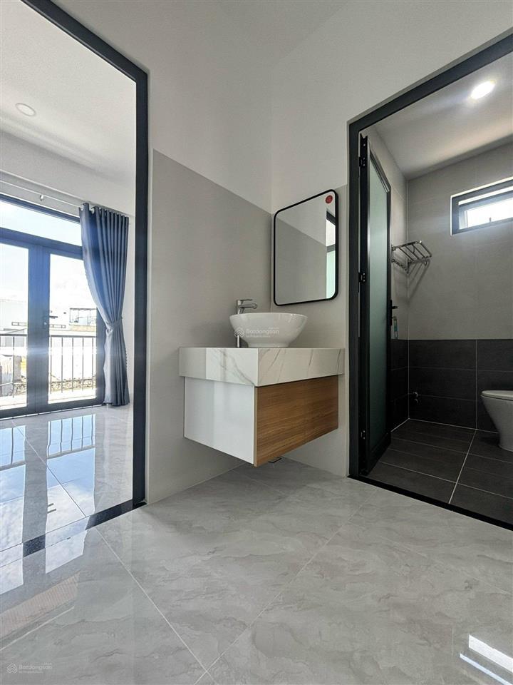 Nhà hẻm cắt kiếng đường 2/4 , dt  45m2 đẹp , giá 3 tỷ 4