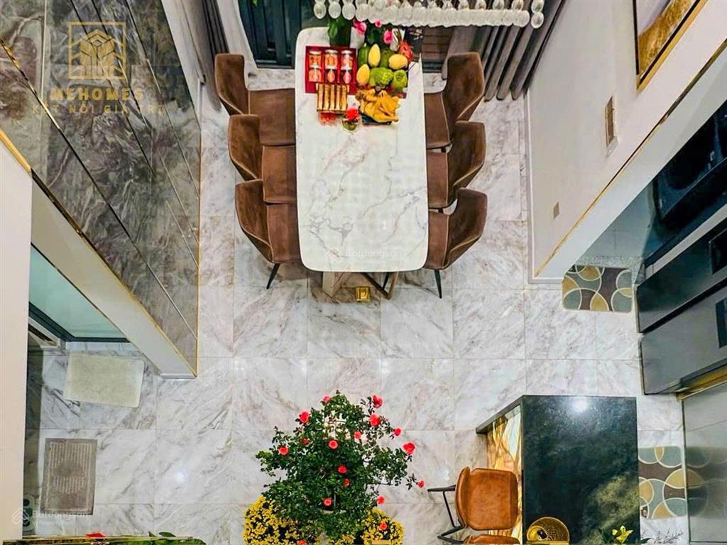 Emerald em dũng chuyên bán (4pn rộng nhất khu 200m2 giá 12.1 tỷ) luôn cập nhật sản phẩn gửi a/chi