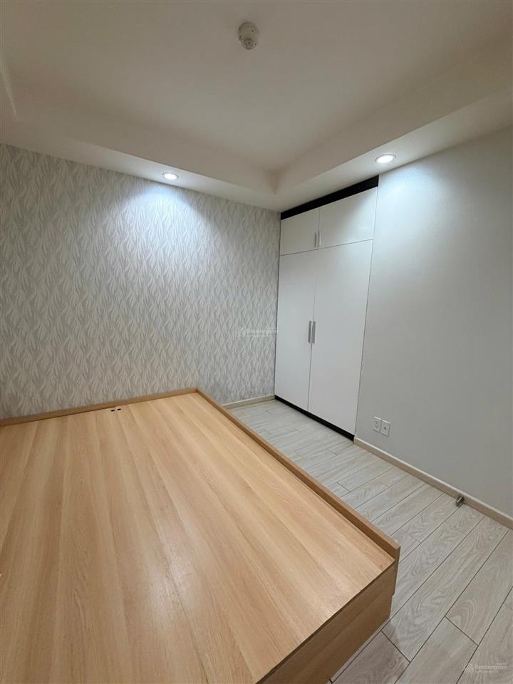Nhà đang ở cần sang nhượng lại  63m giá 4.1 tỷ 100% (nhà mới sạch đẹp)