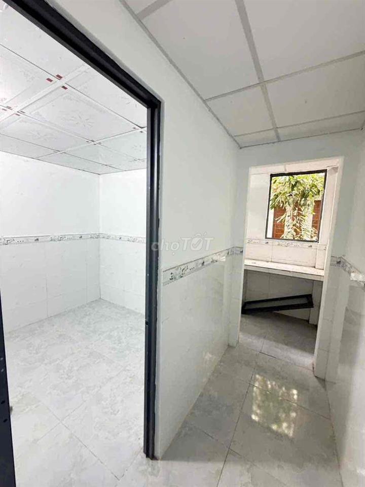bán nhà thạnh lộc 50, DT 35m2 nhà 1 trệt 1 lầu