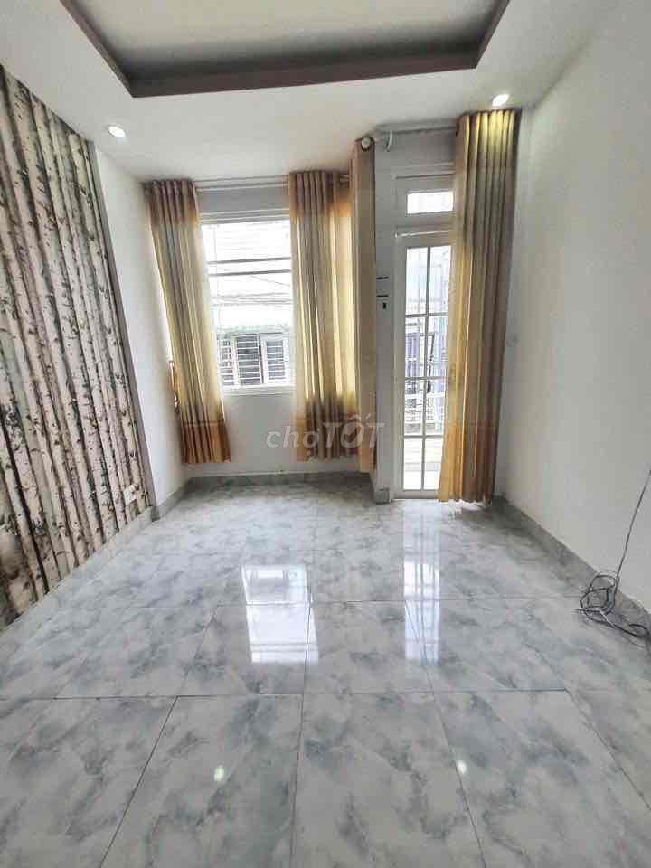 nhà bán đường thạnh lộc 41, DT3x9m, hẻm xe hơi