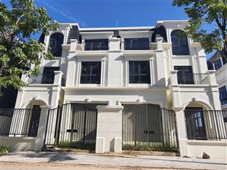 Cần bán gấp bt song lập 09 dự án hinode royal park. diện tích 200m2, giá 35 tỷ.  0966 761 ***