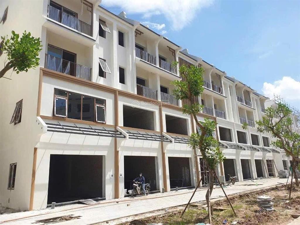 Bán liền kề khu nhật dự án hinode royal park. diện tích 100m2, giá 22 tỷ.  0966 761 ***