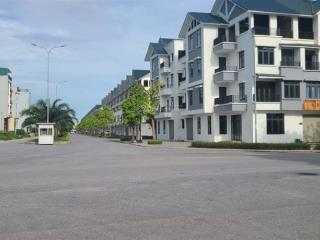 Siêu rẻ, chỉ 17,8 tỷ căn liền kề 100m2 đường 30m khu đông dương dự án hinode royal park. 0966 761 ***