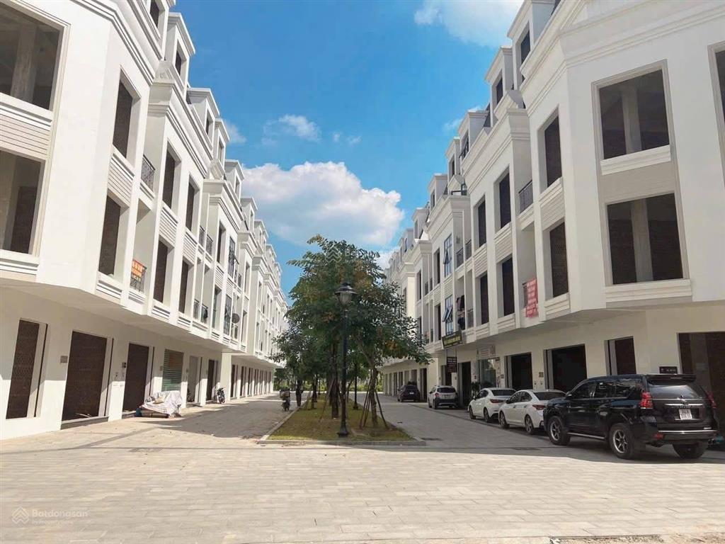 Bán gấp liền kề phố đi bộ dự án hinode royal park. diện tích 90m2, giá 16,35 tỷ.  0966 761 ***