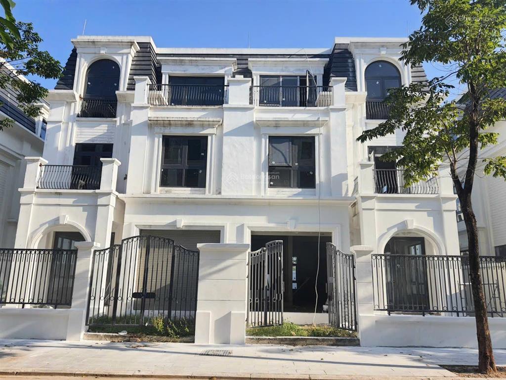 Siêu rẻ, chỉ 26 tỷ căn biệt thự song lập diện tích 200m2 dự án hinode royal park.  0966 761 ***