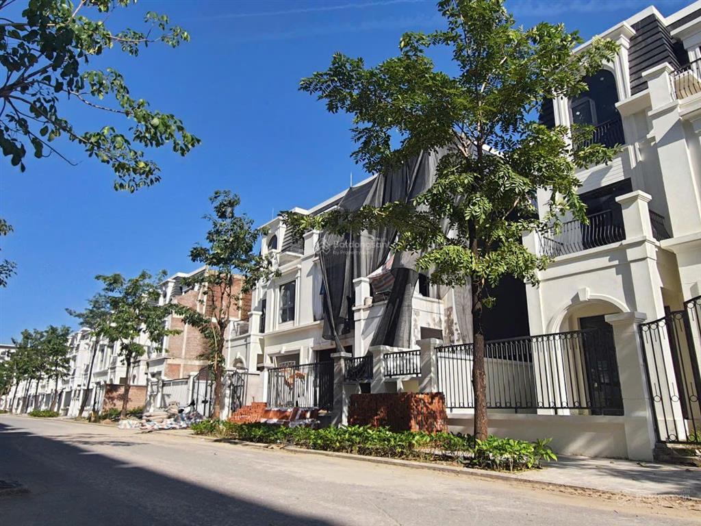 Siêu rẻ, chỉ 26 tỷ căn biệt thự song lập diện tích 200m2 dự án hinode royal park.  0966 761 ***