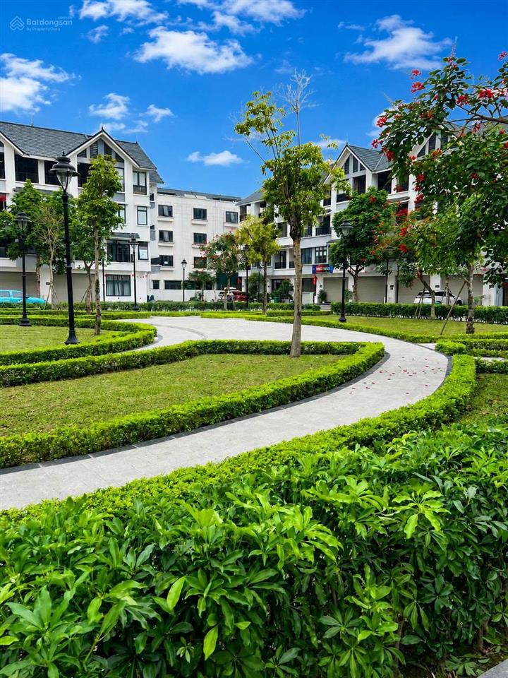 Chỉ 14,4 tỷ căn liền kề 95m2 view vườn hoa khu đông dương dự án hinode royal park.  0966 761 ***
