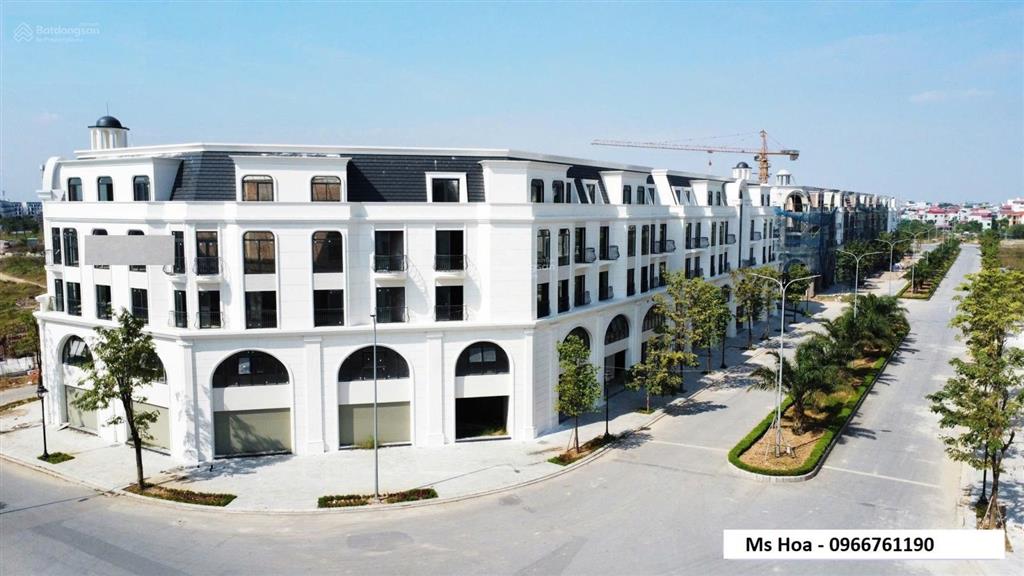 Rẻ bất ngờ, chỉ 28 tỷ căn liền kề khu ý dự án hinode royal park. diện tích 135m2.  0966 761 ***