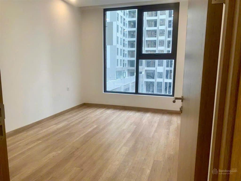 Chỉ 8 tỷ bao phí căn góc 4pn diện tích 132m2 dự án the wisteria đường 32 hoài đức.  0966 761 ***