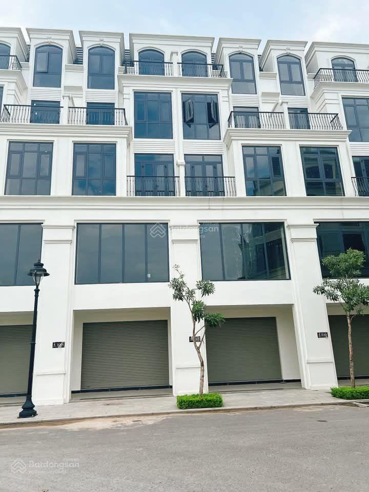 Bán liền kề đường 12m khu thảo viên dự án hinode royal park. dt 97m2, giá 13 tỷ.  0966 761 ***