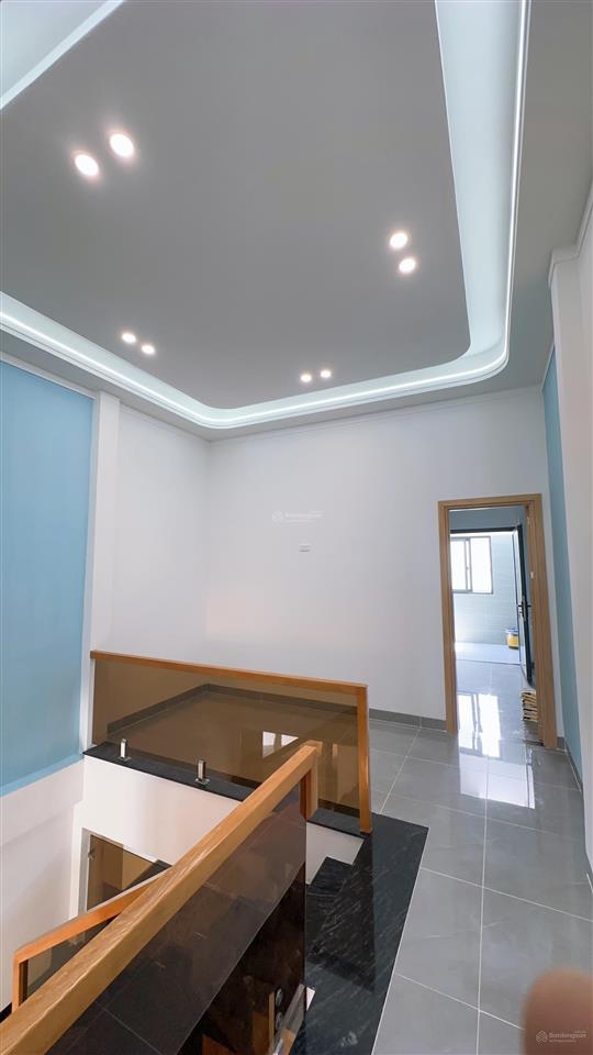 Nhà mới. hoàn công. 3 phòng ngủ. phường tân hạnh