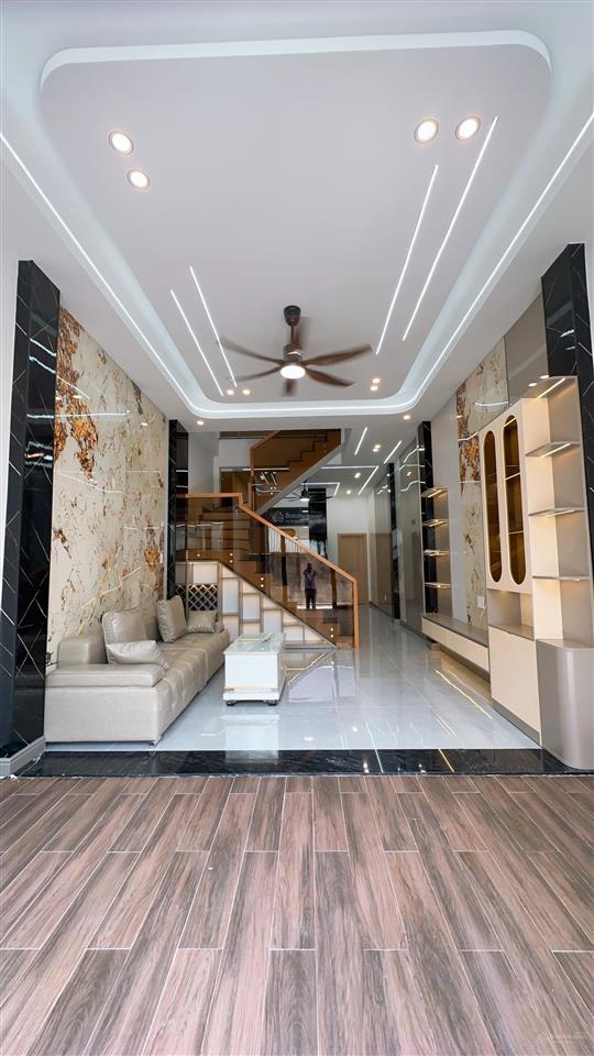 Nhà mới. hoàn công. 3 phòng ngủ. phường tân hạnh