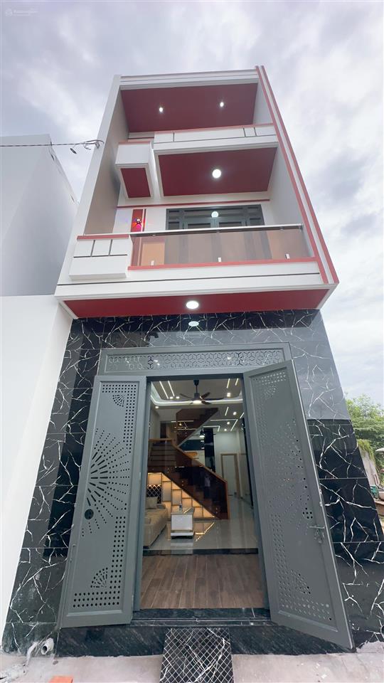 Nhà mới. hoàn công. 3 phòng ngủ. phường tân hạnh