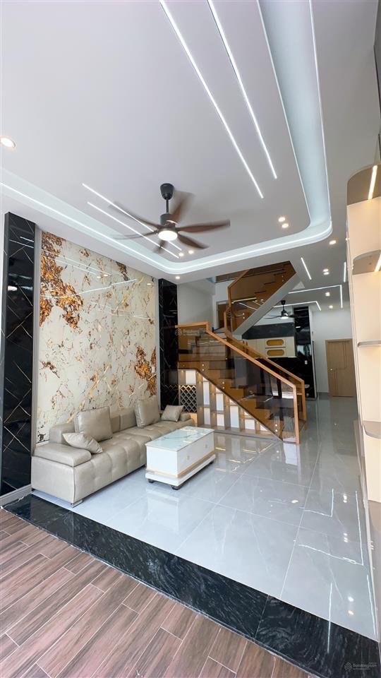 Nhà mới. hoàn công. 3 phòng ngủ. phường tân hạnh