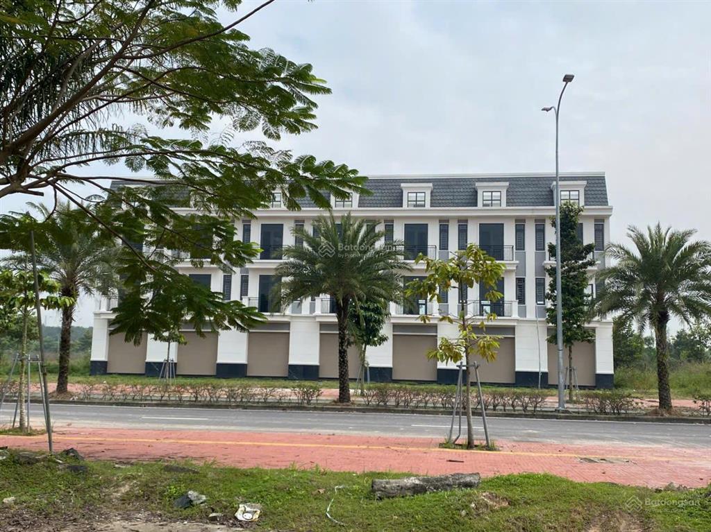 Mega city 2  nhơn trạch  bán biệt thự v4  3 (220m2) giá 2,850tỷ đường tl25c, đồng nai