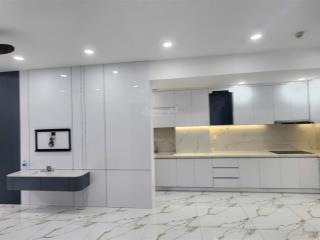 Căn hộ tầng trệt ruby  80m2  3pn 2wc. nhà đẹp full nt, tầng trệt tiện vừa ở vừa kinh doanh.