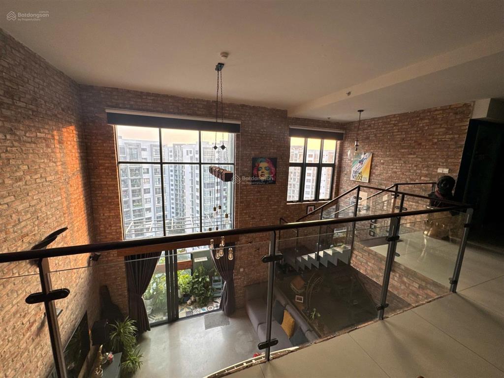 Duplex emerald 200m2  5pn 4wc. căn hộ nội thất đẹp nhất khu tây sài gòn, chủ nhà để lại full nt