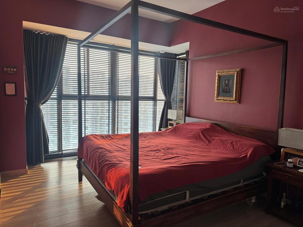 Duplex emerald 200m2  5pn 4wc. căn hộ nội thất đẹp nhất khu tây sài gòn, chủ nhà để lại full nt