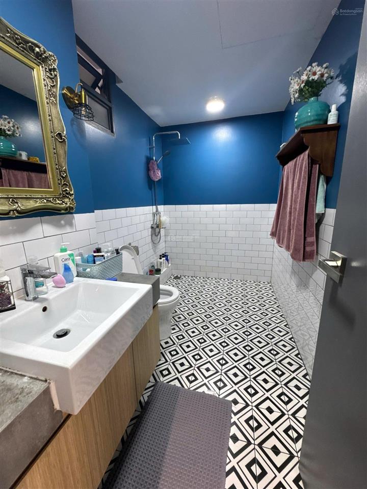 Duplex emerald 200m2  5pn 4wc. căn hộ nội thất đẹp nhất khu tây sài gòn, chủ nhà để lại full nt