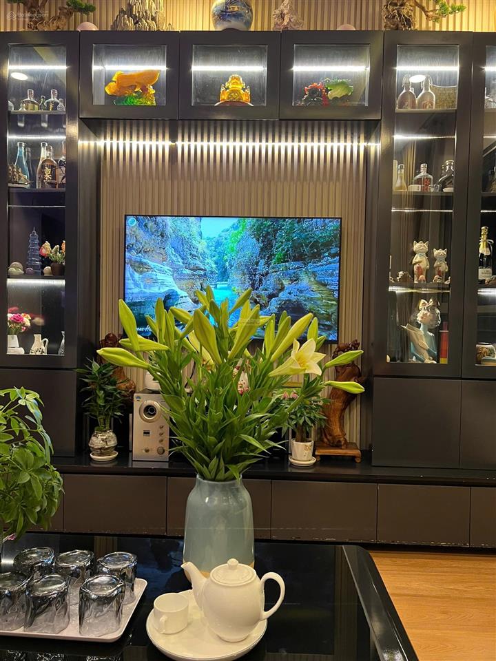 Bán căn hộ ruby 3pn + 2wc tại celadon city, 5,1 tỷ, 80m2. full nội thất đẹp như hình, sang trọng