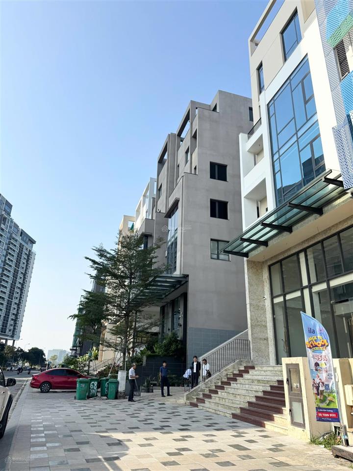 Building 7 tầng  mặt tiền bát nàn cho thuê 120 triệu / tháng