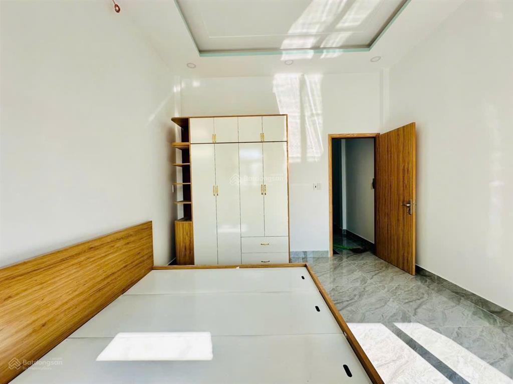 Bán nhà riêng tại thạnh lộc 19, 4,48 tỷ, 52m2, 2pn, 3wc, hướng đông nam