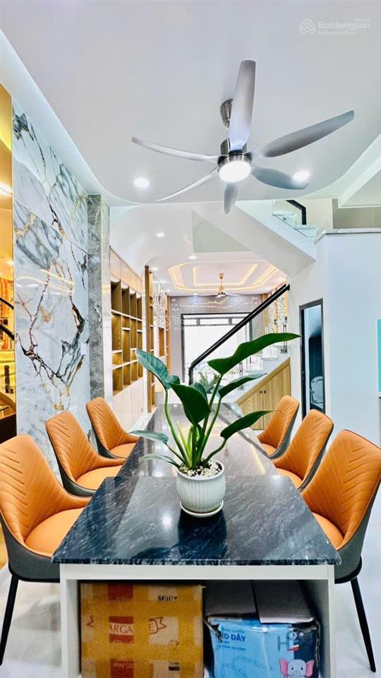 Bán nhà riêng view đẹp tại hà huy giáp, 5,35 tỷ, 52m2, 3pn + 5wc, p thạnh xuân, q12, hcm